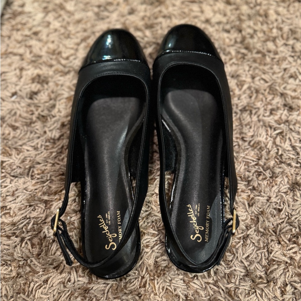 Seychelles Black Patent Cap-Toe Buckle Flats Size 8